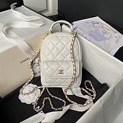 Chanel Backpack Mini White Lambskin Gold 18x13x9cm - 1