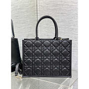 Dior Medium Book Tote Black Macrocannage Calfskin 36.5 x 28 x 17.5 cm - 4