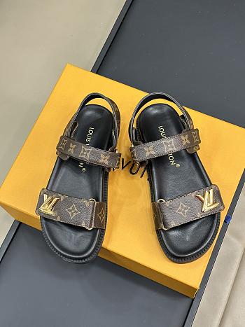 Louis Vuitton LV Sunset Flat Comfort Sandals