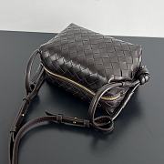 Bottega Veneta Small Avenue Loop Brown Crossbody Bag 19x12x9cm - 2