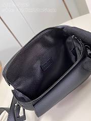 Louis Vuitton LV Pilot Bag Black 20 x 12 x 5.5 cm - 6