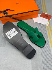 Hermes Oran Green Slides - 2