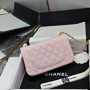 Chanel Flap Bag Light Pink Lambskin Bell 20x13x7cm - 4