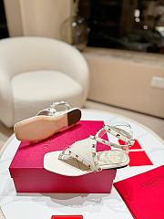 Valentino Garavani Rockstud Open Toe White Sandals - 2