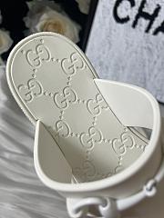 Gucci White Minorca Rubber Thong Sandals - 5