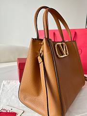 Valentino Garavani Alltime Medium Handbag Brown 26x21x17cm - 5