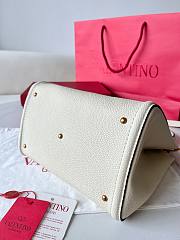 Valentino Garavani Alltime Medium Handbag White 26x21x17cm - 3