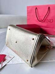 Valentino Garavani Alltime Medium Handbag Gold 26x21x17cm - 5