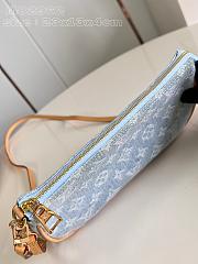 Louis Vuitton LV Pochette Blue Denim 23x13x4cm - 4