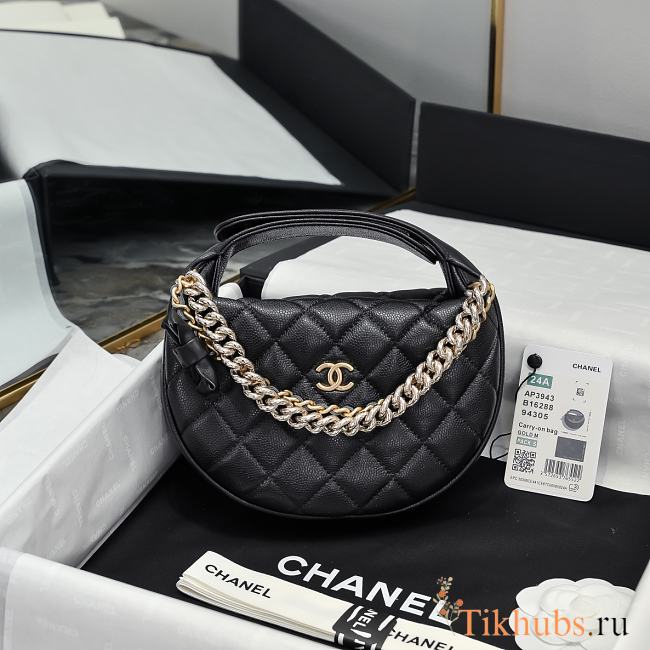 Chanel Black Pouch Bag 18x17x8cm - 1