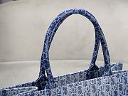 Dior Medium Book Tote Blue Denim Oblique Jacquard 36 x 27.5 x 16.5 cm - 4