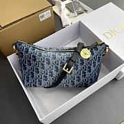 Dior Diorstar Hobo Bag With Chain Blue Denim 28.5 x 14.5 x 10 cm - 4