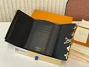 Louis Vuitton LV Capucines Compact Wallet Black 13.5 x 9.5 x 3 cm - 3