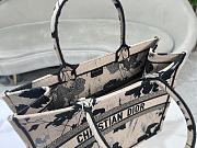 Dior Large Book Tote Beige and Black Fleurs Mystiques 42x35x18.5cm - 4