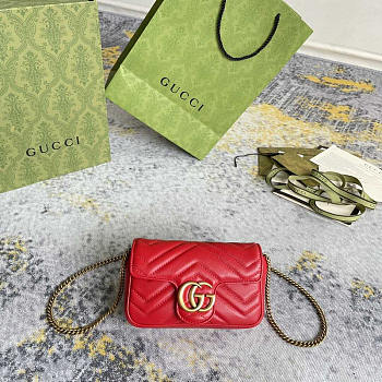 Gucci GG Marmont Matelasse Super Mini Bag Red 16.5x10x5cm