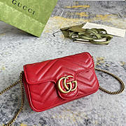 Gucci GG Marmont Matelasse Super Mini Bag Red 16.5x10x5cm - 2