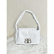 Balenciaga Small Monaco White Shoulder Bag 26.9x16x9.9cm - 1