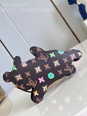 Louis Vuitton LV Dog On Strap Chocolate 23 x 16 x 4 cm - 5