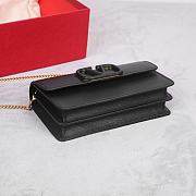 Valentino Garavani Small Leather Chain Wallet Black 20x10.5x4cm - 6