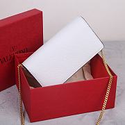 Valentino Garavani Small Leather Chain Wallet White 20x10.5x4cm - 5