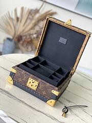 Louis Vuitton LV Coffret Joaillerie Monogram Reverse 24 x 12.5 x 24 cm - 4