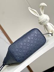 Louis Vuitton LV Neverfull MM Navy Blue 31 x 28 x 14 cm - 5