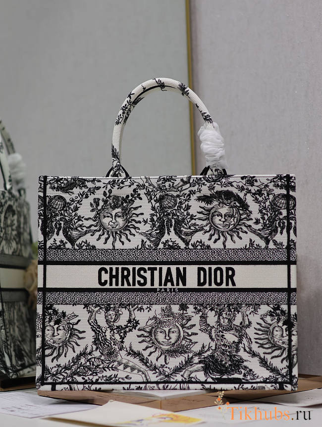 Dior Large Book Tote White Black Soleil 42 x 35 x 18.5 cm - 1