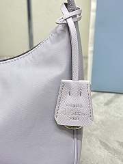 Prada Re-Edition 2005 Re-Nylon Saffiano Light Purple 23x13x5cm - 2