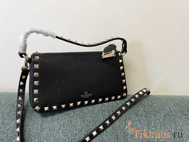 Valentino Garavani Grained Leather Black Rockstud Bag 19x13x7cm - 1