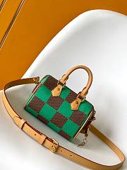 Louis Vuitton LV Speedy 18 Bandoulière Damier Pop Green 18 x 12 x 10 cm - 6