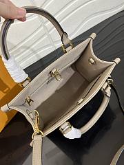 LV Onthego Small Grey M45779 Size 25 x 19 x 11.5 cm - 2