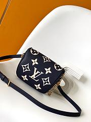 Louis Vuitton LV Mini Bumbag Navy Blue 17x12x9.5cm - 2