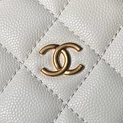 Chanel Clutch With Strap White Caviar Gold 19x14x7cm - 6