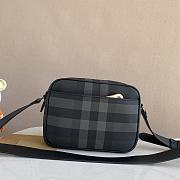 Burberry Paddy Bag Charcoal 22.5 x 6 x 16 cm - 4