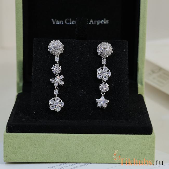 VCA Earrings - 1