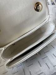 Chanel Trendy 24C Top Handle White 19.5x14.5x5.8cm - 4