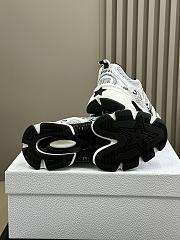 Dior Chrono Sneaker White Black - 5