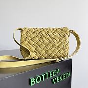 Bottega Veneta Small Rumple Messenger Yellow 21x14x5cm - 4