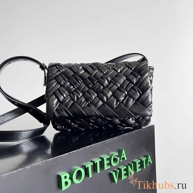 Bottega Veneta Small Rumple Messenger Black 21x14x5cm - 1