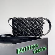 Bottega Veneta Small Rumple Messenger Black 21x14x5cm - 5