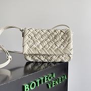 Bottega Veneta Small Rumple Messenger White 21x14x5cm - 1