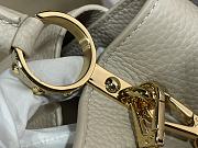Louis Vuitton LV Capucines BB White Quartz 27 x 18 x 9 cm - 4
