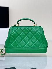 Chanel Small Bag With Handle Lambskin Green 23.5x16x8cm - 2