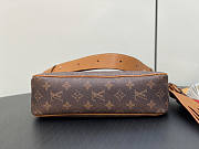 Louis Vuitton LV Pochette Accessoire XL Monogram 28 x 16.5 x 9 cm - 4