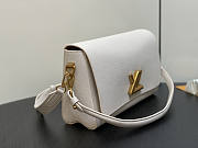 Louis Vuitton LV Soft Twist White 27 x 19 x 9 cm - 5