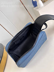 Louis Vuitton LV Dopp Kit Sapphire 28 x 15 x 16.5 cm - 6