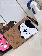 Louis Vuitton LV Trio Toilet Pouch Animonogram 25 x 20 x 5.5 cm - 6