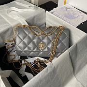 Chanel Flap Bag Grey Lambskin Gold 26x15x7cm - 1