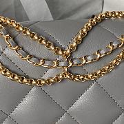 Chanel Flap Bag Grey Lambskin Gold 26x15x7cm - 3