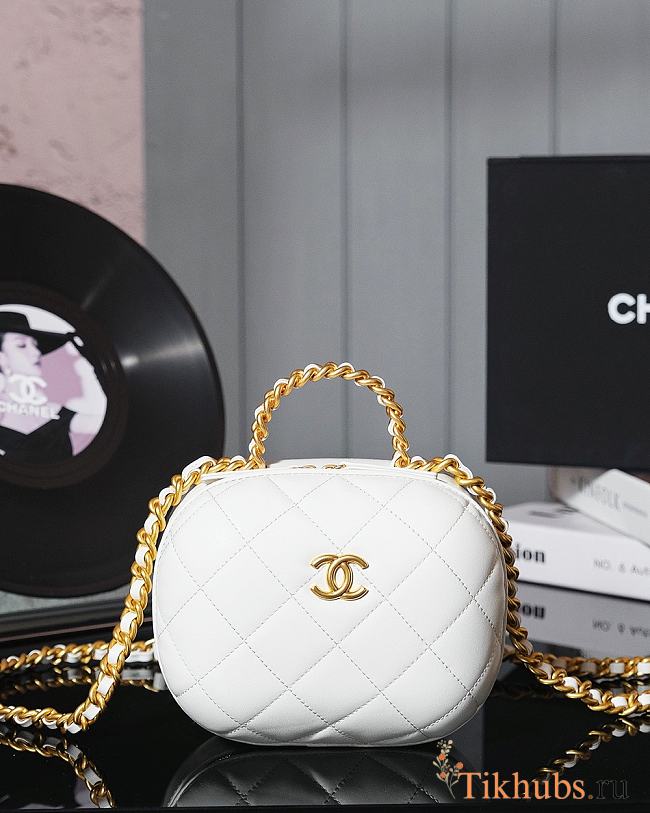 Chanel Vanity Case White Bag 16.5x13.5x10.5cm - 1